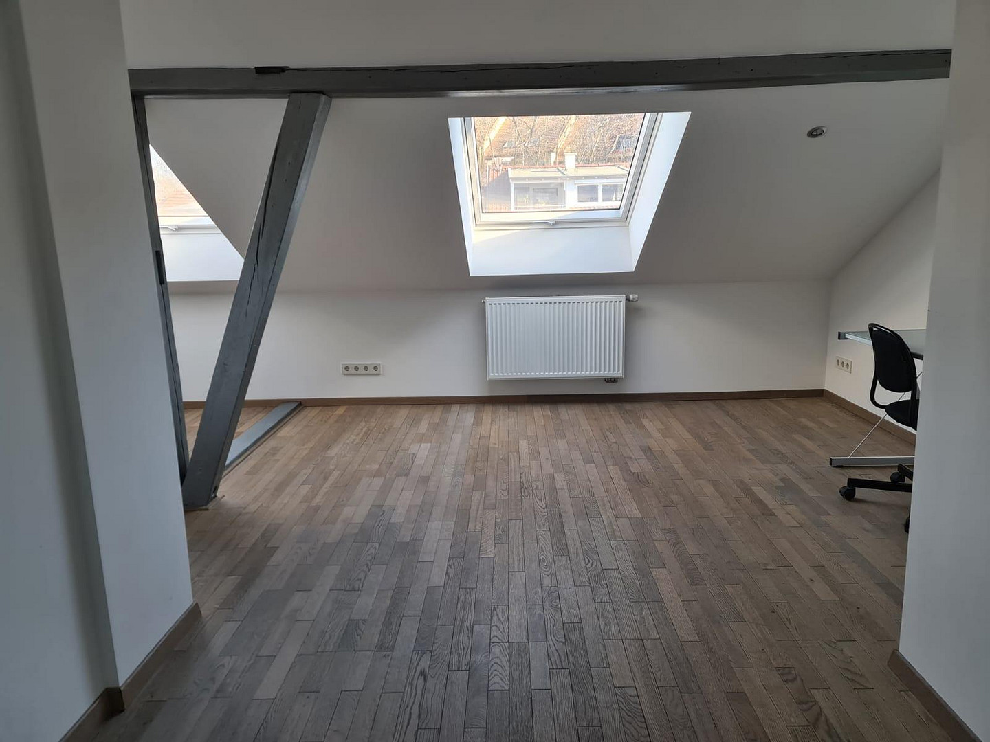 Exklusive 3,5-Zimmer-Dachgeschosswohnung mit Loggia, EBK und Stellplatz in Stuttgart – Werastraße 135, 70190 Stuttgart(Ost) – Vorschaubild 14