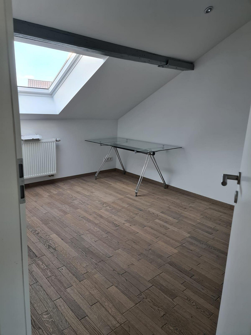 Exklusive 3,5-Zimmer-Dachgeschosswohnung mit Loggia, EBK und Stellplatz in Stuttgart – Werastraße 135, 70190 Stuttgart(Ost) – Vorschaubild 17