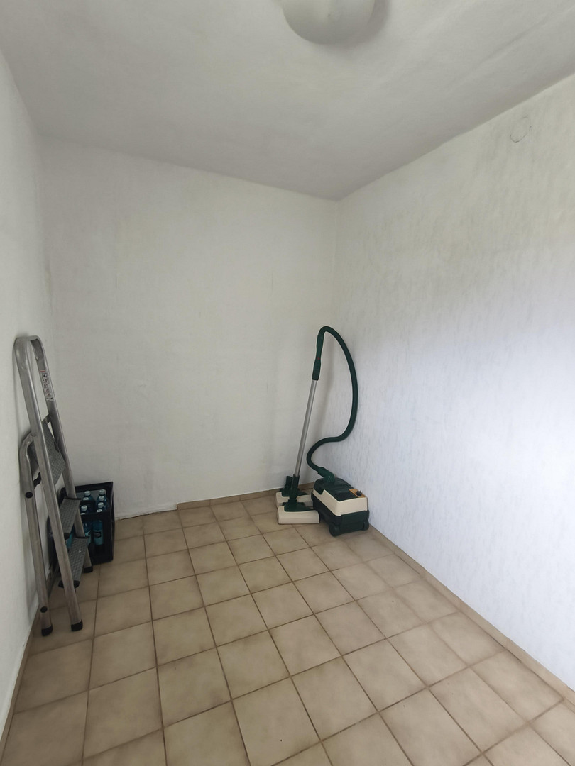 Freistehendes modernisiertes Zweifamilienhaus in Rumpenheim 7,5 Zimmer, 3 Bäder, gr. Garten, Garage – 63075 Offenbach Rumpenheim(Biebernsee) – Vorschaubild 14