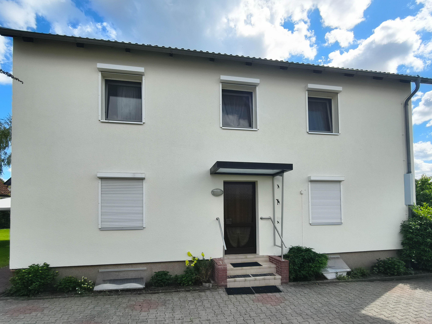 Freistehendes modernisiertes Zweifamilienhaus in Rumpenheim 7,5 Zimmer, 3 Bäder, gr. Garten, Garage – 63075 Offenbach Rumpenheim(Biebernsee) – Vorschaubild 2