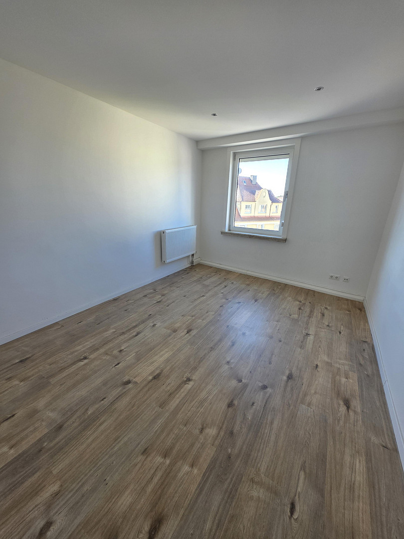 Attraktive WG-geeignete Kapitalanlage in modernisiertem Mehrfamilienhaus – Brücken Str. 27, 86153 Augsburg(Innenstadt) – Vorschaubild 4