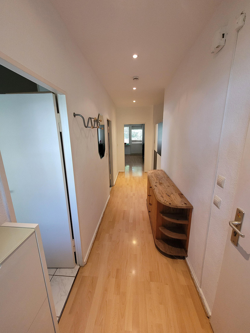 Bezugsfreie helle Wohnung mit Südwestloggia – Berlin(Charlottenburg) – Vorschaubild 5