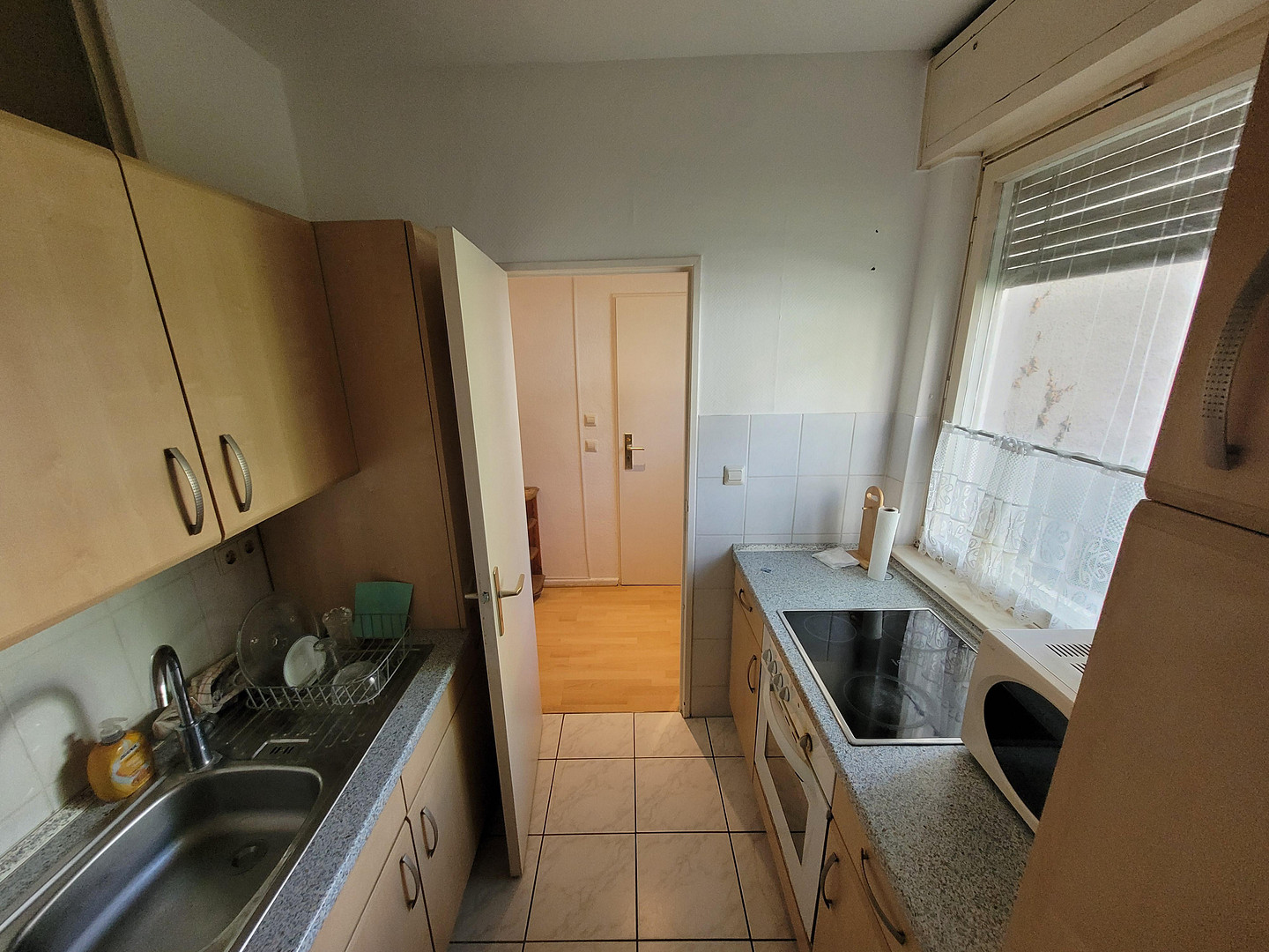 Bezugsfreie helle Wohnung mit Südwestloggia – Berlin(Charlottenburg) – Vorschaubild 4