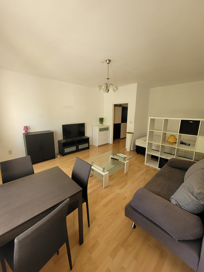 Bezugsfreie helle Wohnung mit Südwestloggia – Berlin(Charlottenburg) – Vorschaubild 11