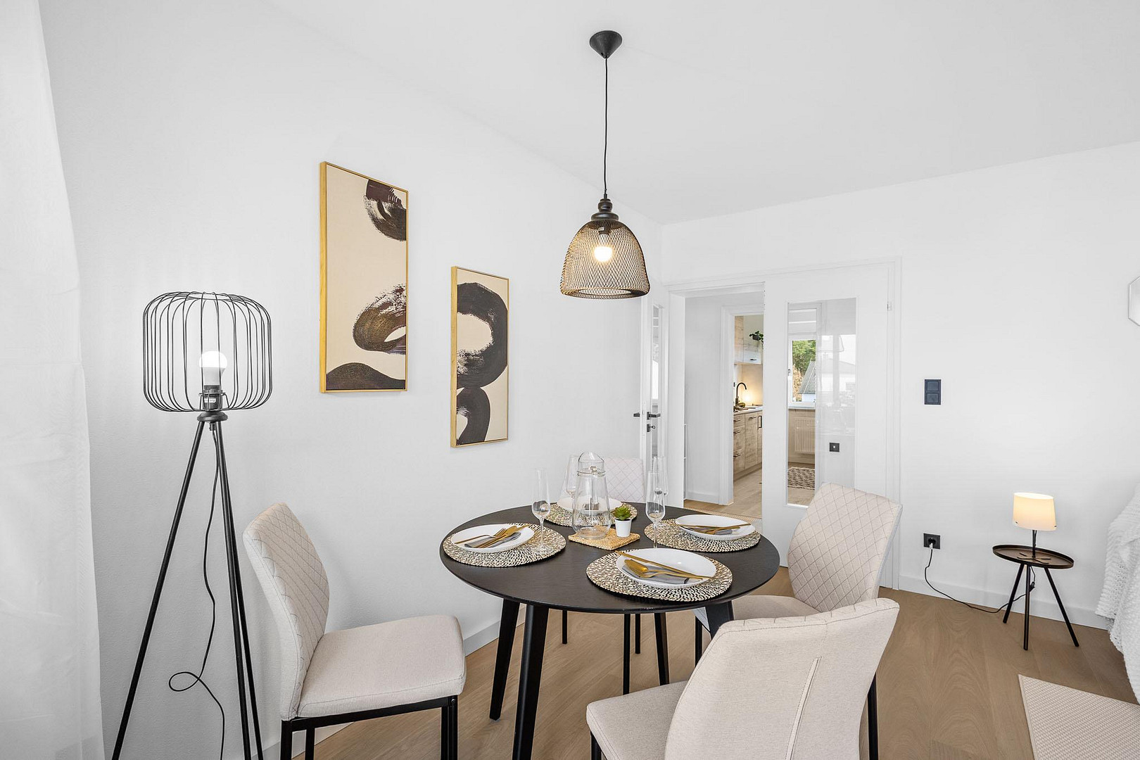 Endlich Zuhause – vollsanierte 3-Zimmer-Wohnung in Schwandorf - Weinberg – Grillparzerplatz 9a, 92421 Schwandorf – Vorschaubild 4