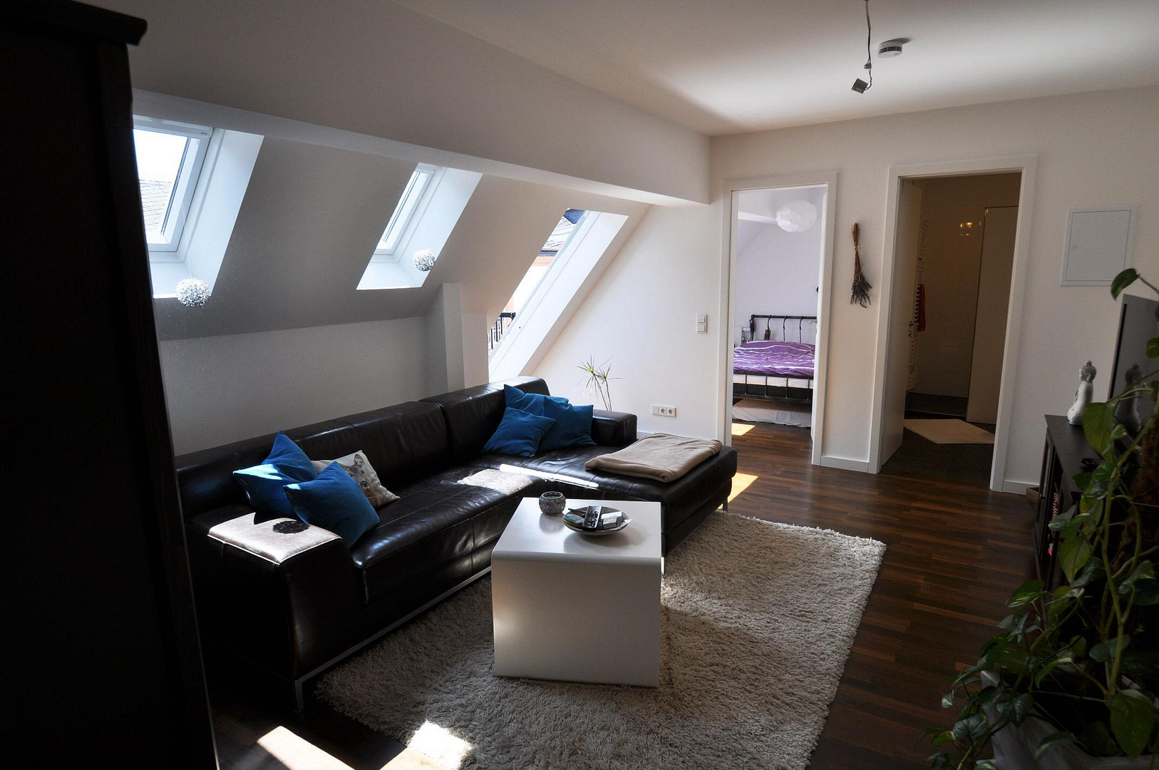 Exklusive, lichtvolle 2-ZKB Wohnung Trier Innenstadt - Maklerfrei – Trier(Mitte-Gartenfeld) – Vorschaubild 2
