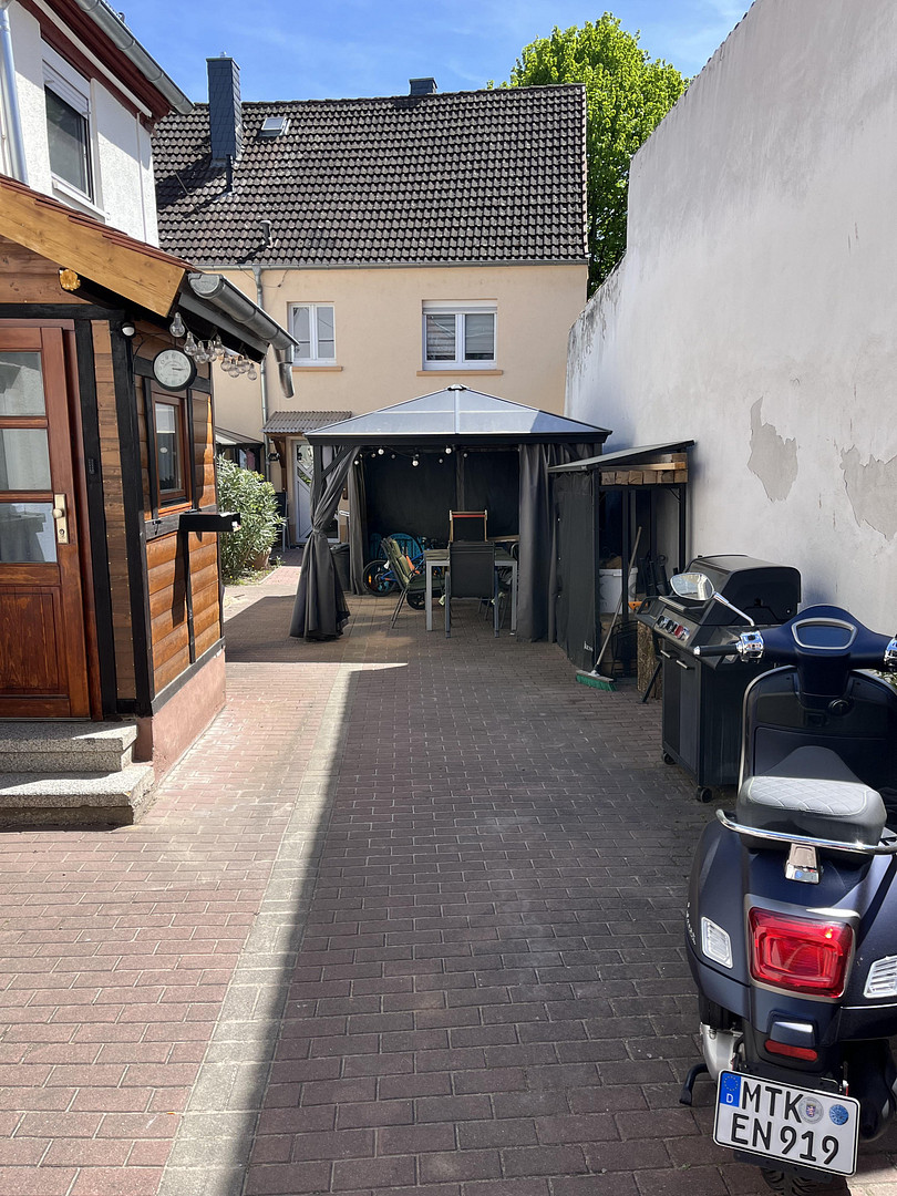 Einfamilienhaus mit 6 Zimmern in Flörsheim am Main – Flörsheim am Main – Vorschaubild 3