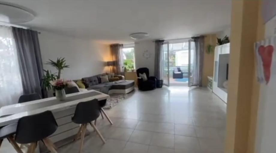 Wohnen mit Gartenidylle in Engen – modernes EFH mit Terrasse, Balkon & 5,5 Zimmer – Engen – Vorschaubild 5