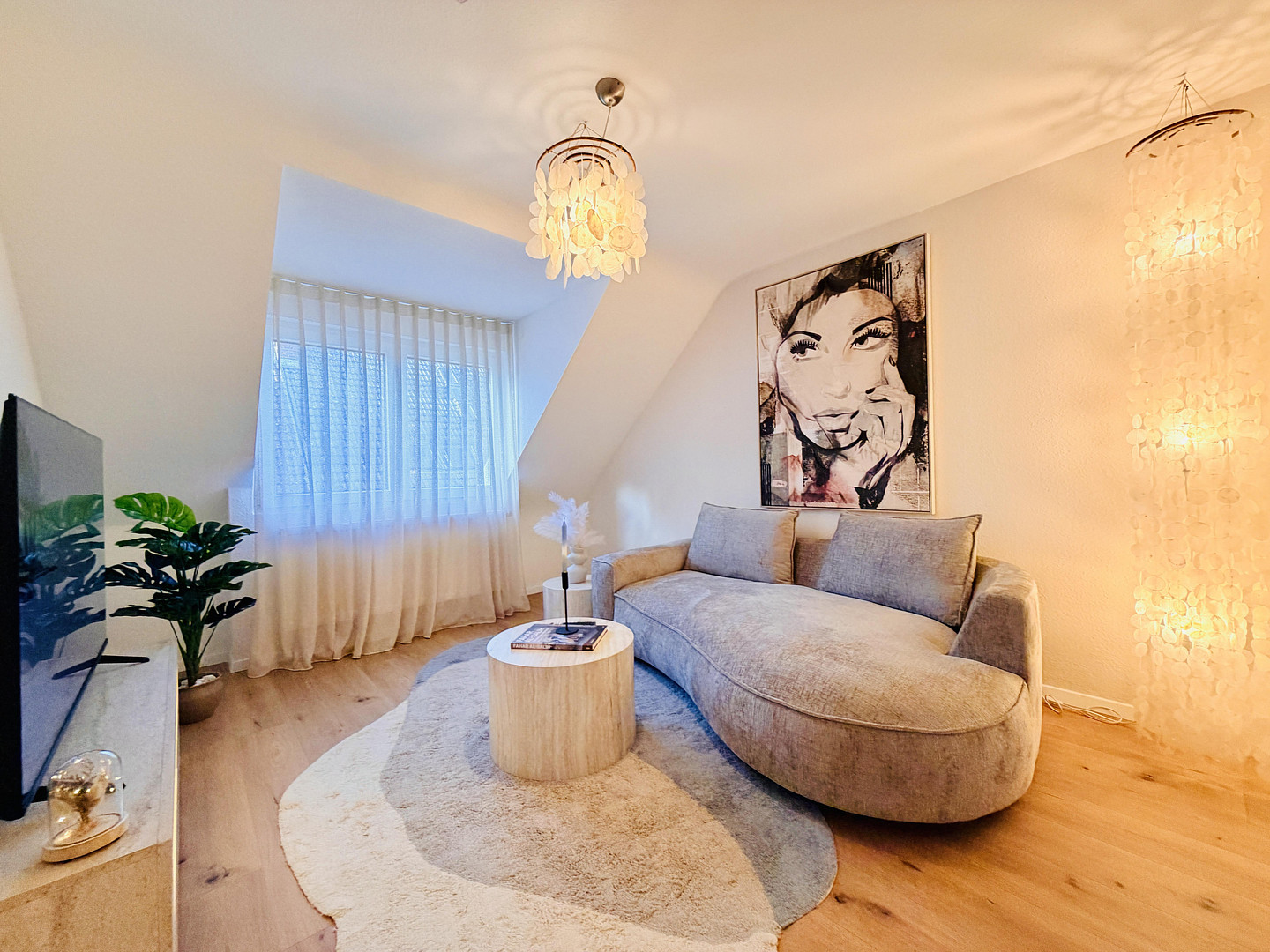 Top saniertes Mehrfamilienhaus mit vier komplett möblierten 2-Zimmer-Design-Apartments! – Karlsruhe(Rintheim) – Vorschaubild 15