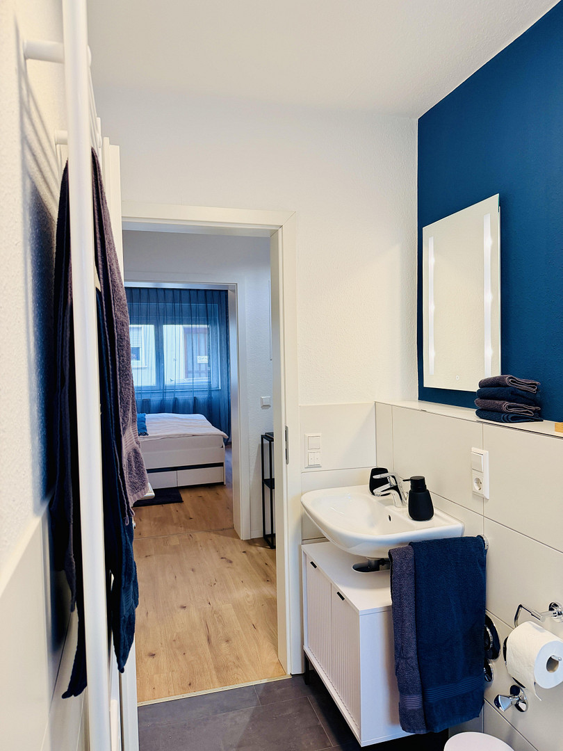 Top saniertes Mehrfamilienhaus mit vier komplett möblierten 2-Zimmer-Design-Apartments! – Karlsruhe(Rintheim) – Vorschaubild 7