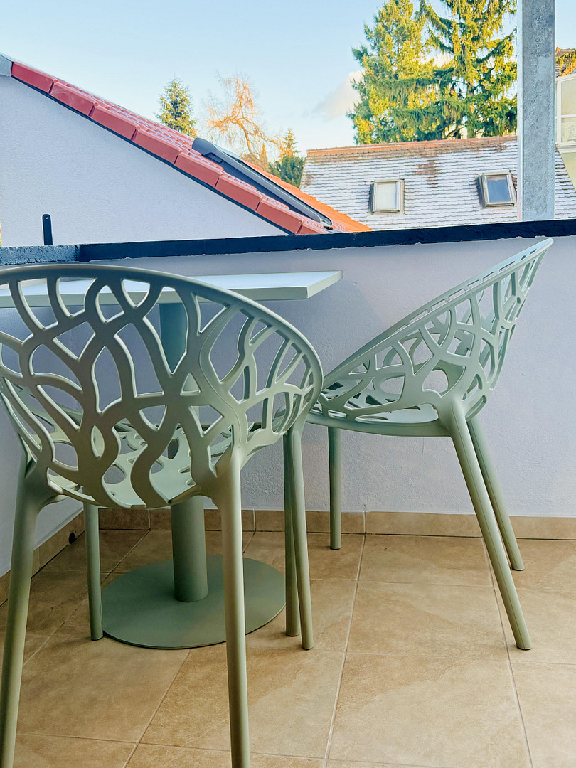 Top saniertes Mehrfamilienhaus mit vier komplett möblierten 2-Zimmer-Design-Apartments! – Karlsruhe(Rintheim) – Vorschaubild 12
