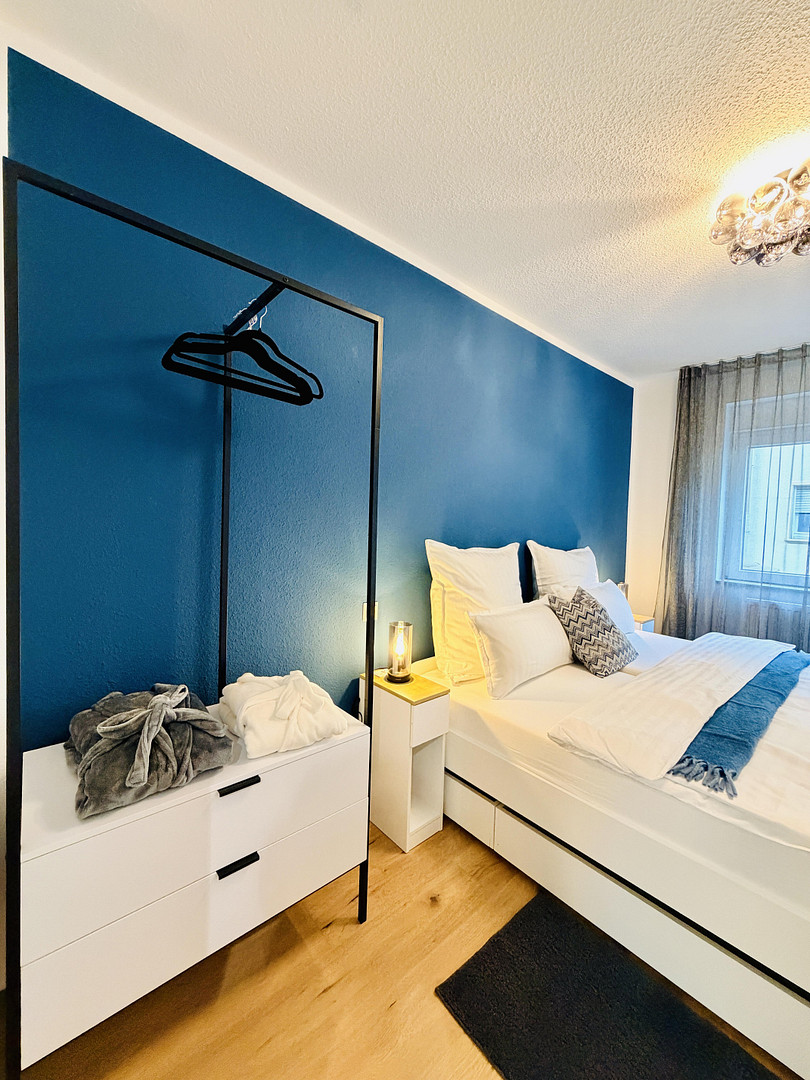 Top saniertes Mehrfamilienhaus mit vier komplett möblierten 2-Zimmer-Design-Apartments! – Karlsruhe(Rintheim) – Vorschaubild 4
