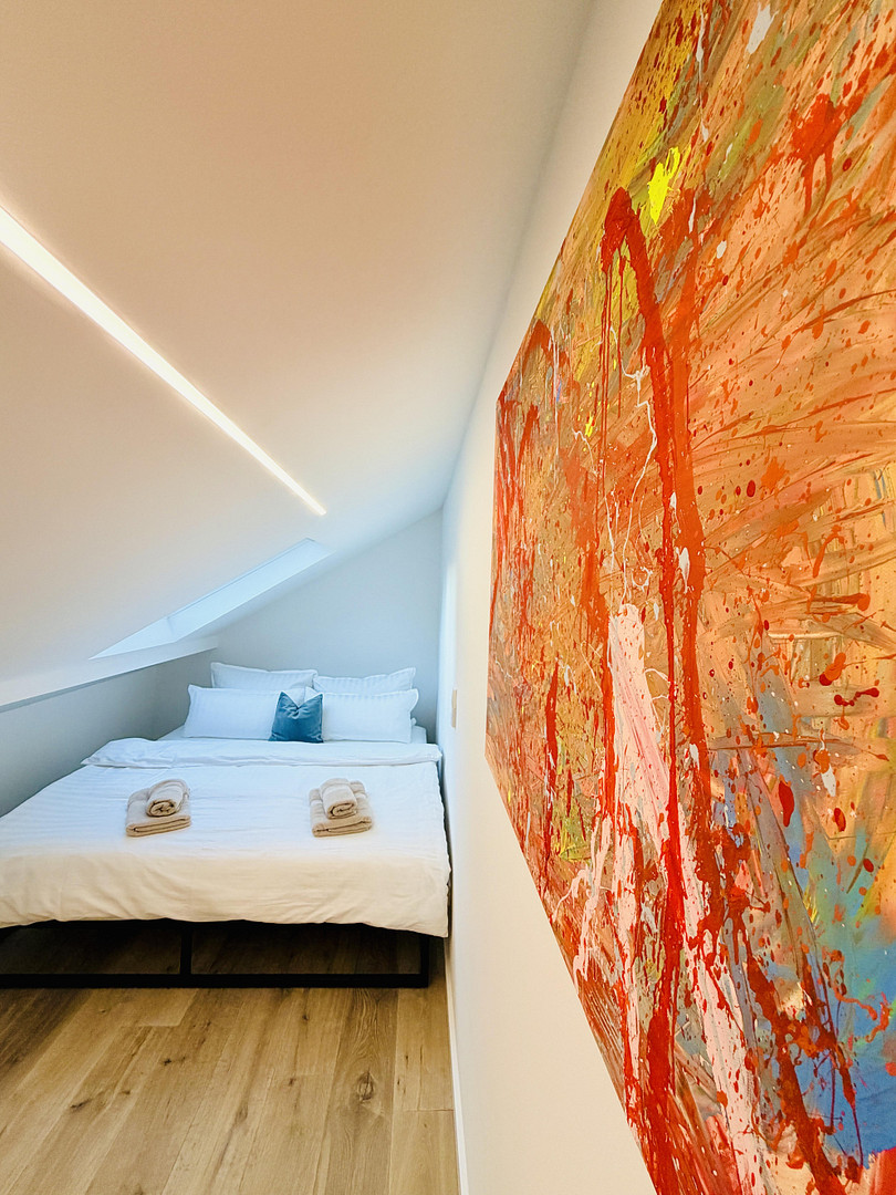 Top saniertes Mehrfamilienhaus mit vier komplett möblierten 2-Zimmer-Design-Apartments! – Karlsruhe(Rintheim) – Vorschaubild 24