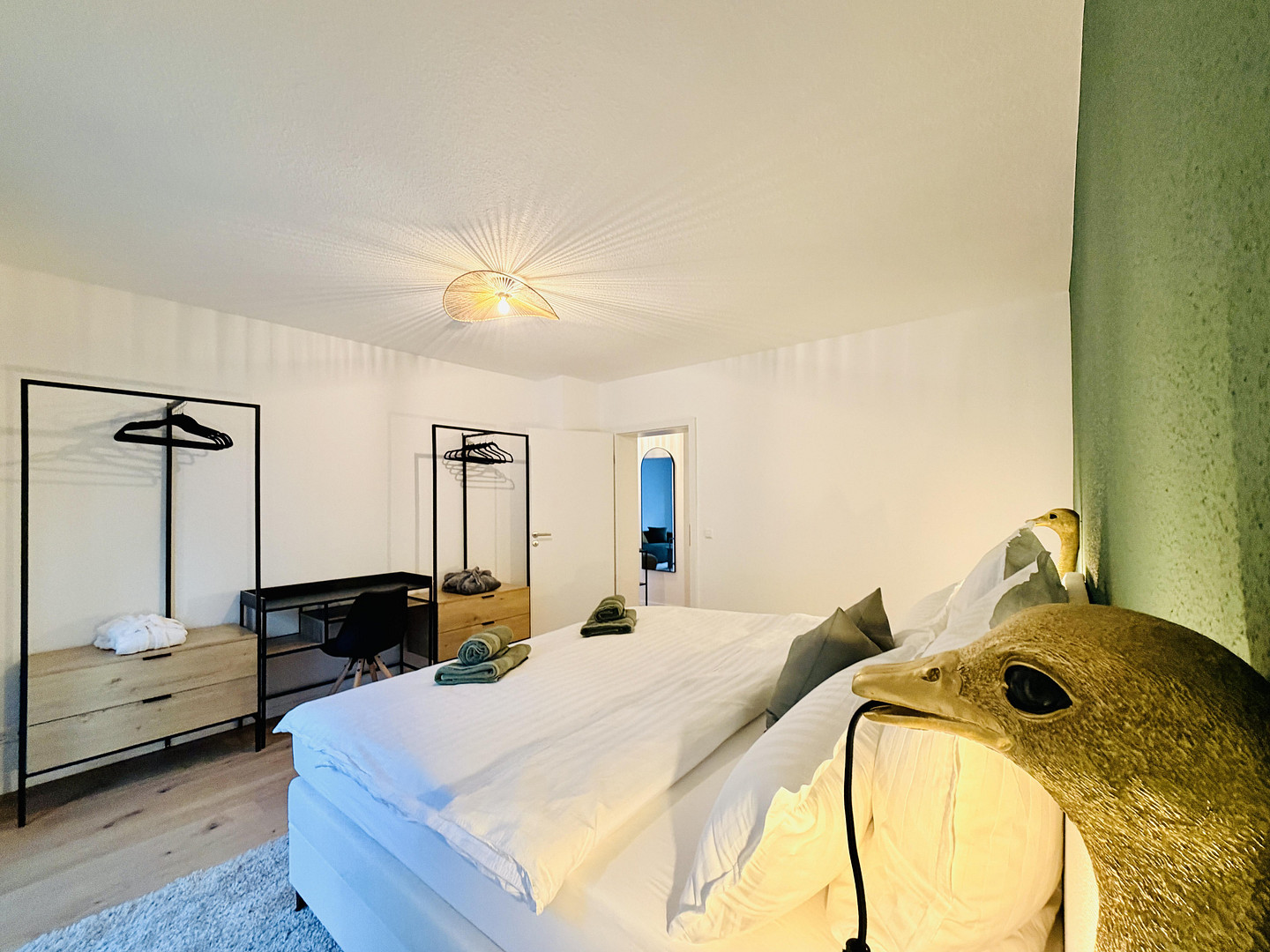 Top saniertes Mehrfamilienhaus mit vier komplett möblierten 2-Zimmer-Design-Apartments! – Karlsruhe(Rintheim) – Vorschaubild 9