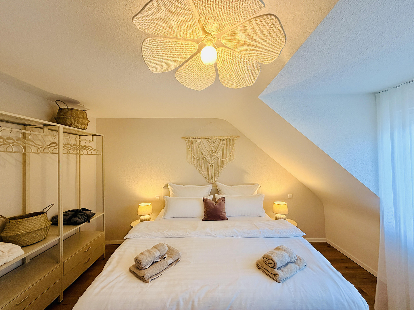 Top saniertes Mehrfamilienhaus mit vier komplett möblierten 2-Zimmer-Design-Apartments! – Karlsruhe(Rintheim) – Vorschaubild 14