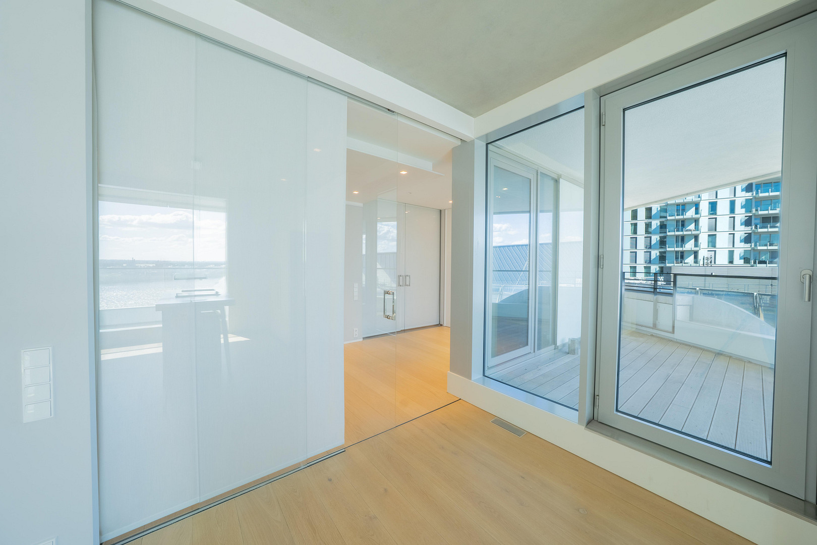 Designwohnung im Marco Polo Tower – mit Blick auf das Wendebecken des Hafens – Am strandkai 3, 20457 Hamburg(Hafencity) – Vorschaubild 13