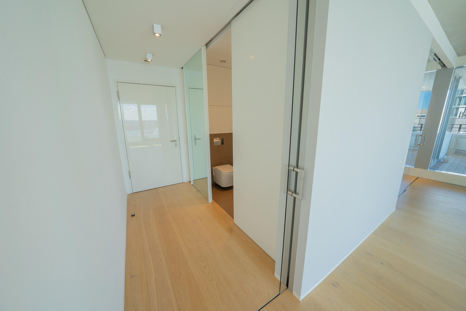 Designwohnung im Marco Polo Tower – mit Blick auf das Wendebecken des Hafens – Am strandkai 3, 20457 Hamburg(Hafencity) – Vorschaubild 8