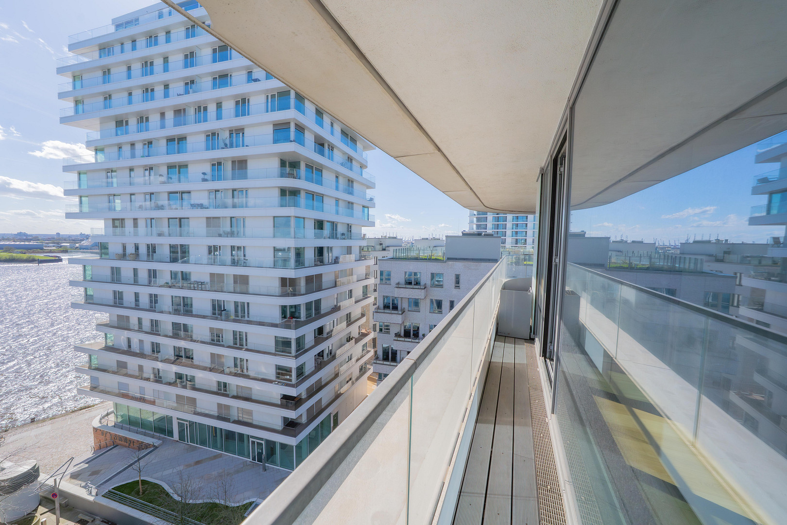 Designwohnung im Marco Polo Tower – mit Blick auf das Wendebecken des Hafens – Am strandkai 3, 20457 Hamburg(Hafencity) – Vorschaubild 24