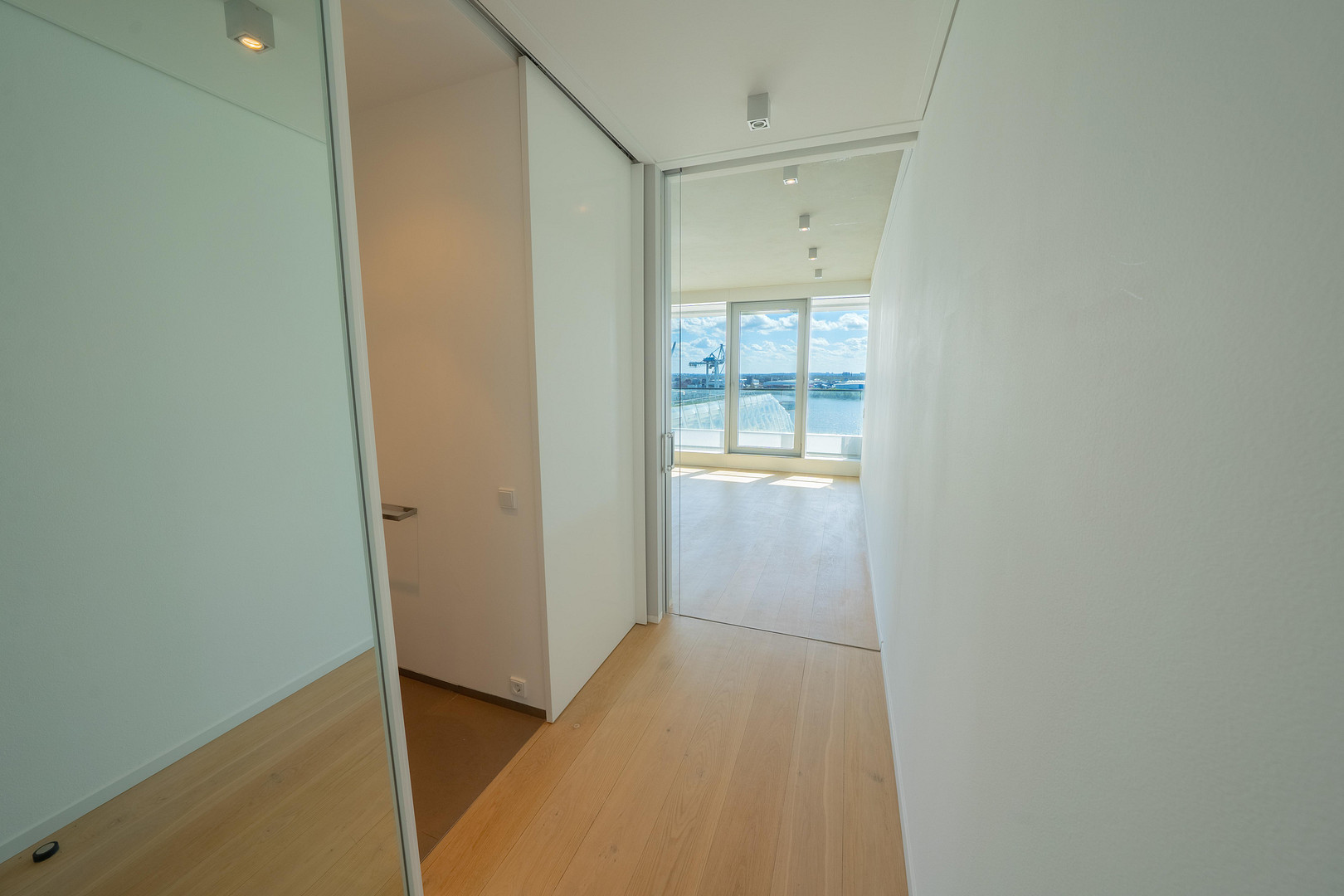 Designwohnung im Marco Polo Tower – mit Blick auf das Wendebecken des Hafens – Am strandkai 3, 20457 Hamburg(Hafencity) – Vorschaubild 7