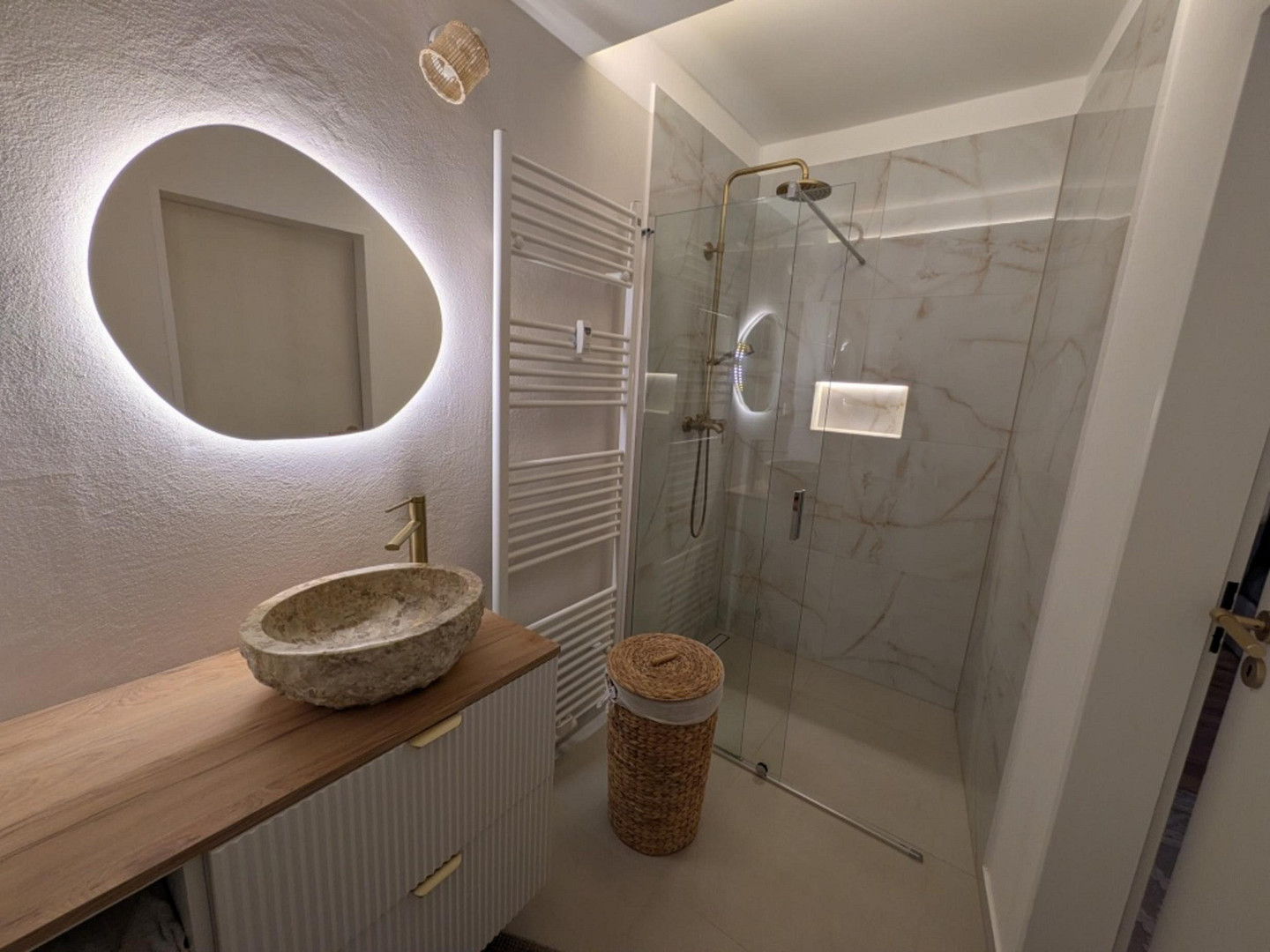 Einzigartiges Apartment, voll ausgestattet, in unmittelbarer Nähe zu allen Einrichtungen! – Fleherstr 183, 40223 Düsseldorf(Bilk) – Vorschaubild 14