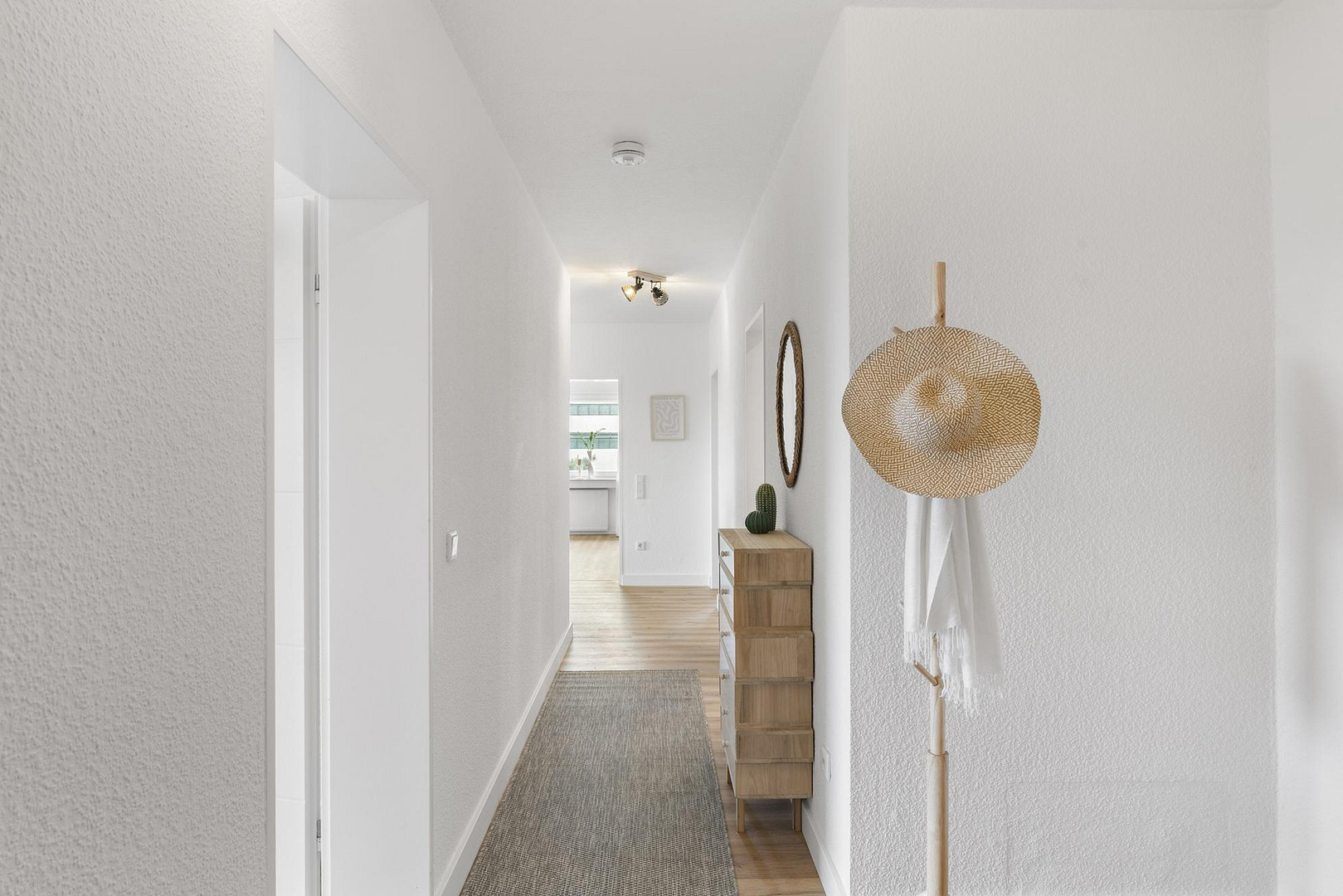***ERSTBEZUG NACH MODERNISIERUNG – STILVOLLE 3,5-ZI.-WOHNUNG IN DUISBURG-RAHM; OHNE PROVISION – Maisstraße 32, 47269 Duisburg(Rahm) – Vorschaubild 2