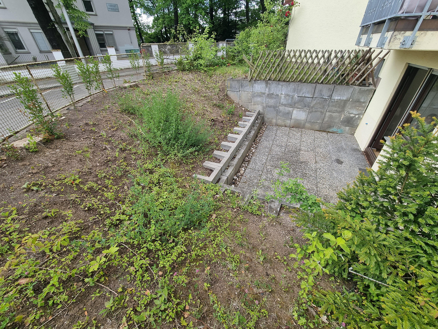 Provisionsfrei! 1,5 ZiWhg NEU modernisiert am Stadtpark 5 Min. zur S-Bahn, Porsche/Bosch – Stuttgart(Zuffenhausen) – Vorschaubild 2
