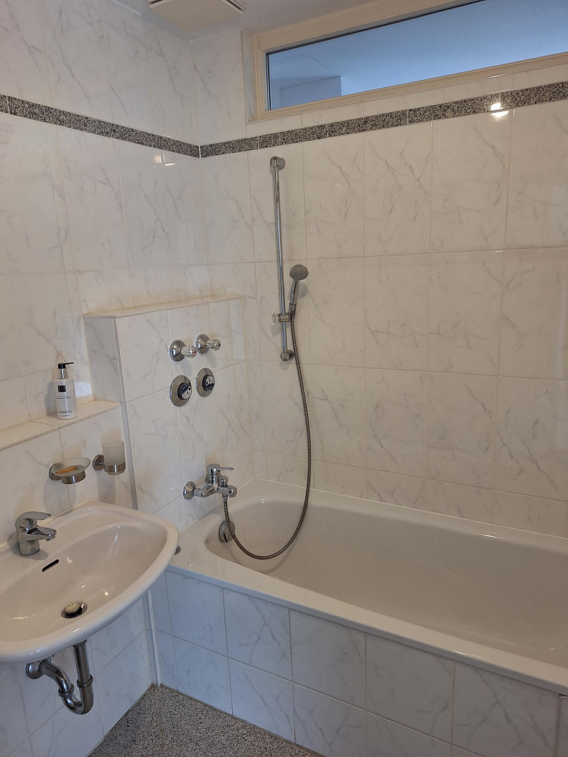 Lichtdurchflutete 3 Zi-Garten-Maisonette-Wohnung in ruhiger Lage – 81827 München – Vorschaubild 5