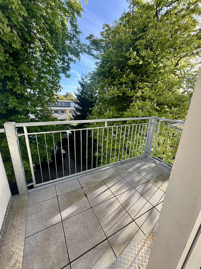 Große 4-R-Wohnung | EBK | großes WoZi | Balkon | 2 Bäder – Stötteritzer Landstraße 30, 4288 Leipzig(Holzhausen) – Vorschaubild 11