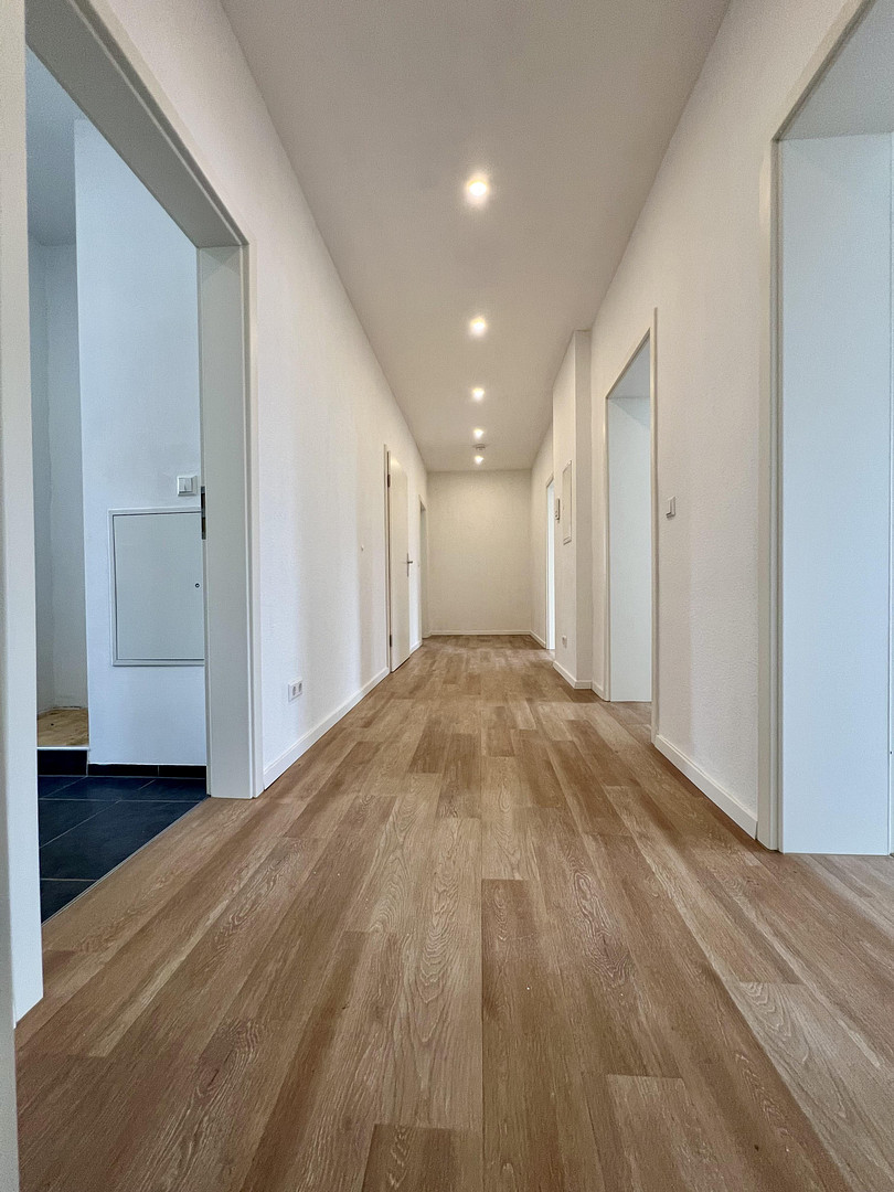 4-Raum-Wohnung | Einbauküche | 2 Bäder | großes WoZi | Balkon