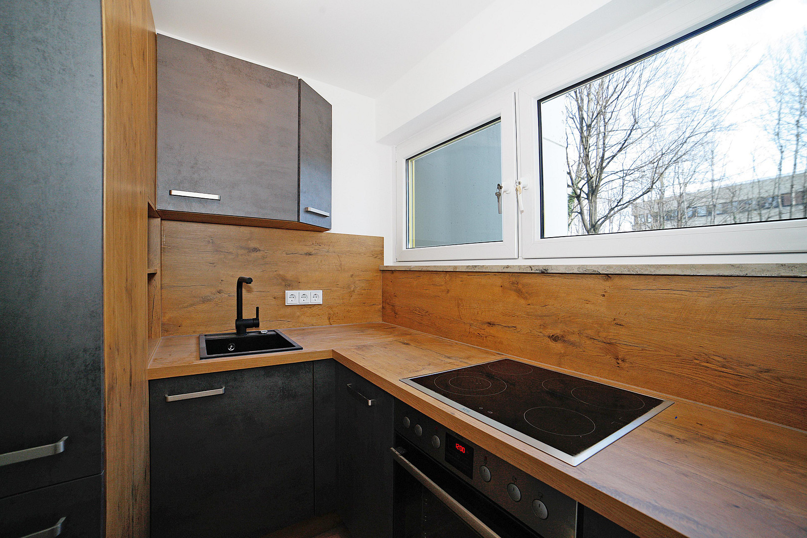 Apartment mit Balkon und EBK - komplett saniert und möbliert – Tettnanger Str. 4, 81243 München(Aubing) – Vorschaubild 10