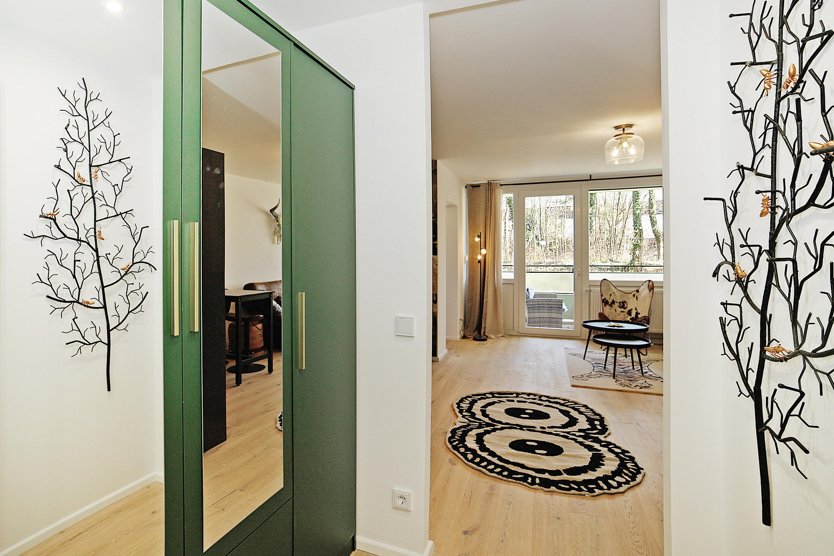 Apartment mit Balkon und EBK - komplett saniert und möbliert – Tettnanger Str. 4, 81243 München(Aubing) – Vorschaubild 4
