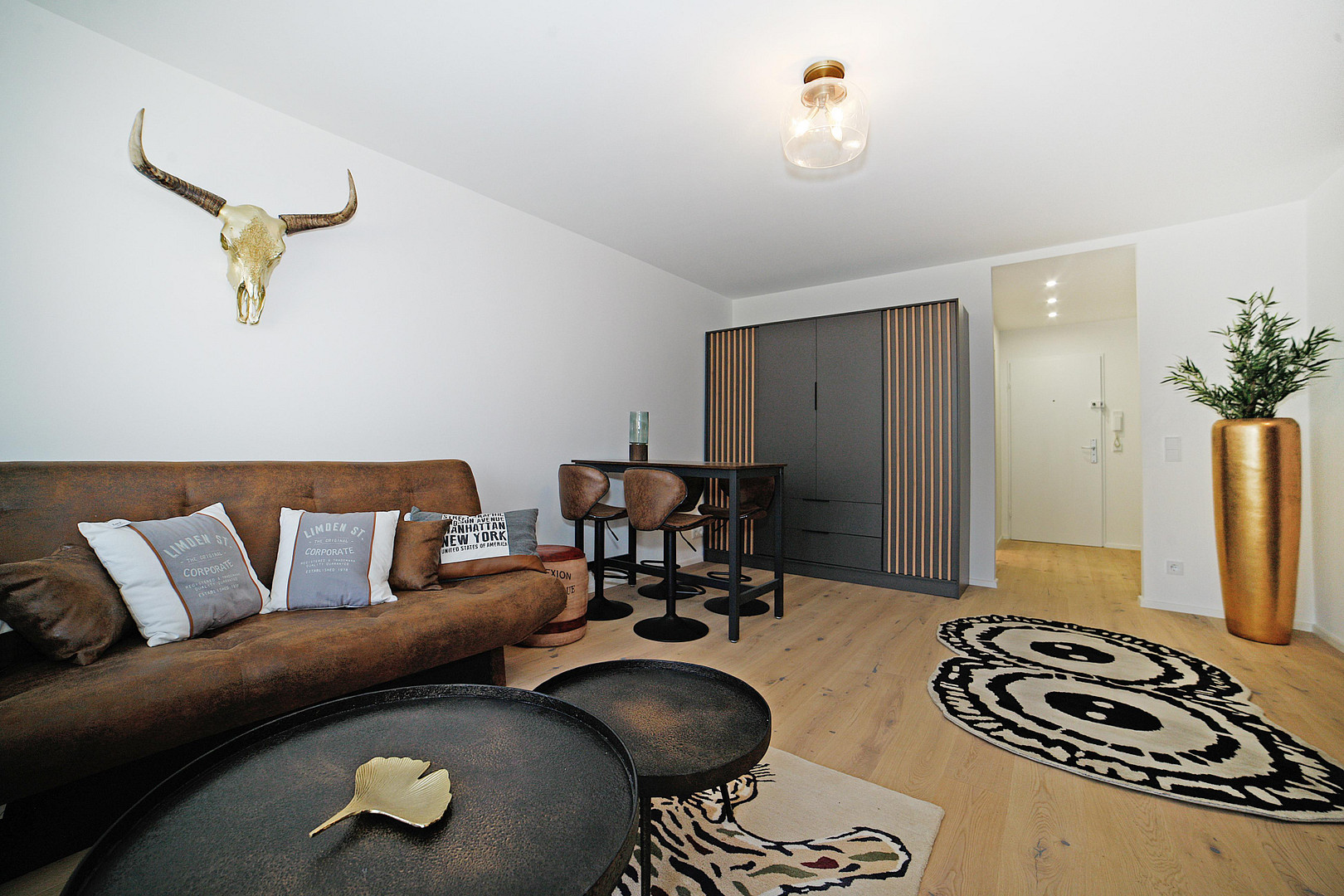 Apartment mit Balkon und EBK - komplett saniert und möbliert – Tettnanger Str. 4, 81243 München(Aubing) – Vorschaubild 9
