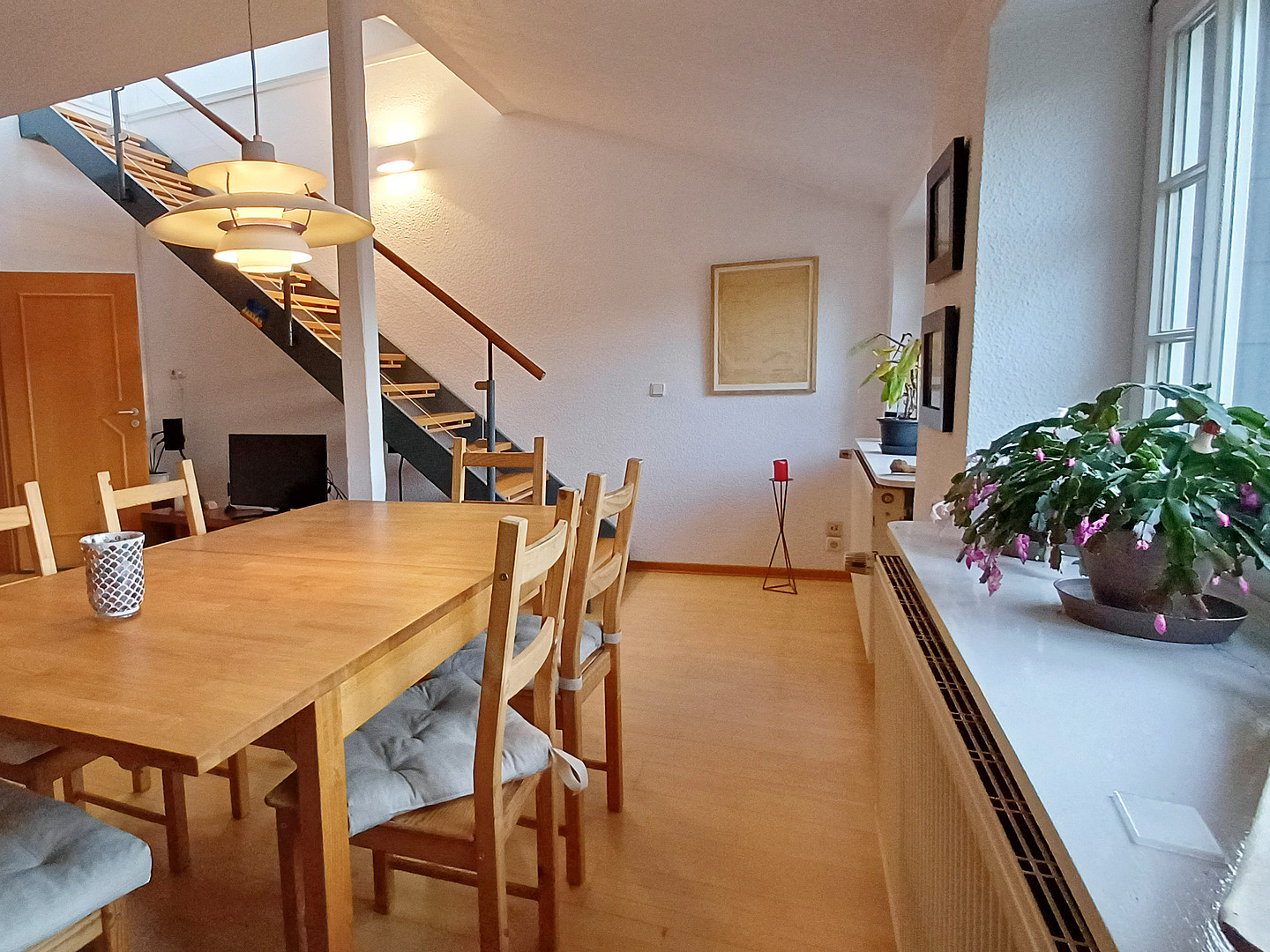 Helle 4,5-Zimmer-Maisonette-Wohnung mit Dachterrasse. Zentrale und ruhige Lage in Altenessen Süd – Essen(Altenessen-Süd) – Vorschaubild 2