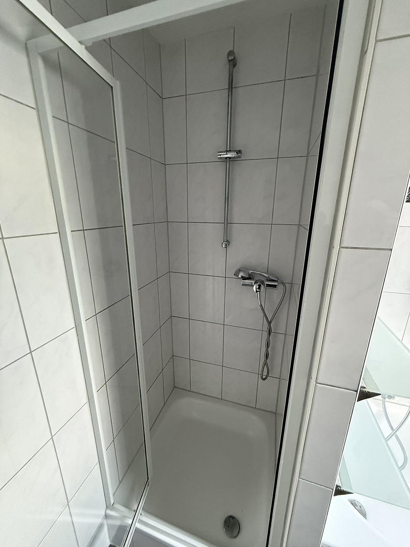 2,5 Zimmer Dachgeschoss-Wohnung in Krefeld-Fischeln - Küche inklusive – Krefeld(Fischeln) – Vorschaubild 8
