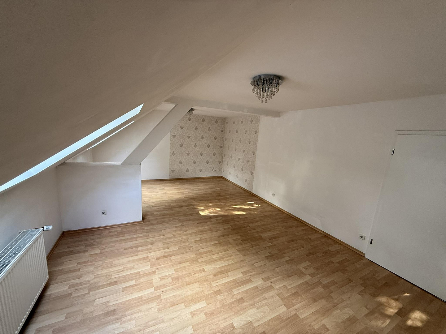 2,5 Zimmer Dachgeschoss-Wohnung in Krefeld-Fischeln - Küche inklusive – Krefeld(Fischeln) – Vorschaubild 9