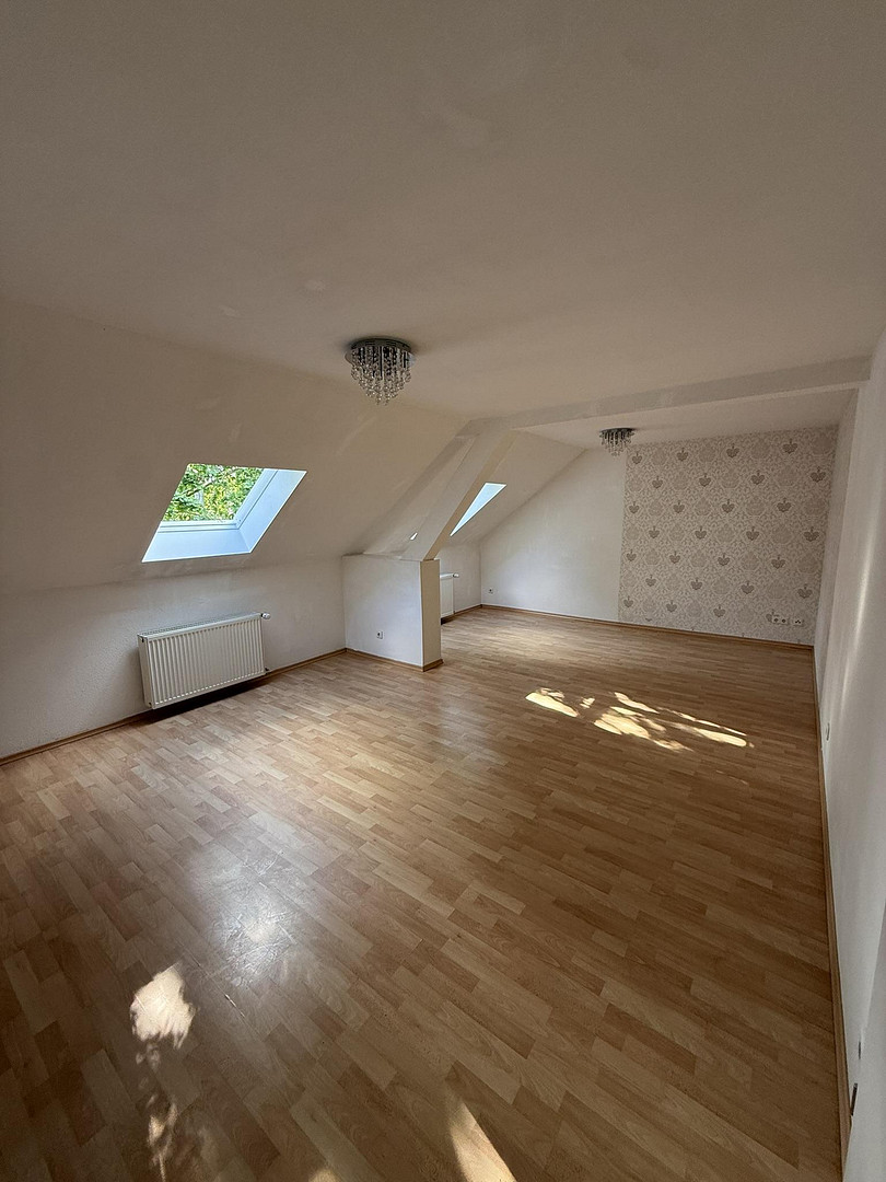 2,5 Zimmer Dachgeschoss-Wohnung in Krefeld-Fischeln - Küche inklusive – Krefeld(Fischeln) – Vorschaubild 5