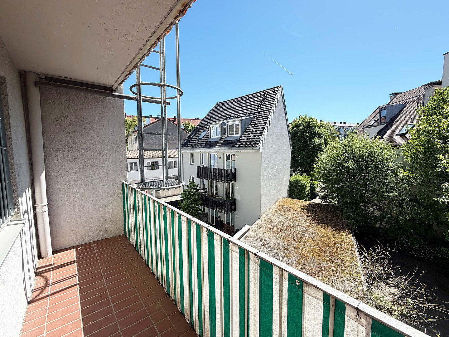 Helle 2-Zimmer-Wohnung in einem gepflegten Mehrfamilienhaus – Sommerstr. 9, 81543 München(Au) – Vorschaubild 14