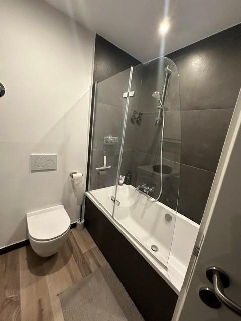 Lichtdurchflutete 3-Zimmer-Wohnung mit Terrasse in begehrter Villenlage in Obersendling – Fürstenackerstraße 5, 81477 München Solln(Solln) – Vorschaubild 3