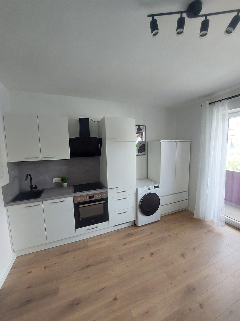 Kernsanierte, neu möblierte 1-Zimmer-Wohnung Nähe Wettersteinplatz, München – Schorerstraße 1, 81547 München Untergiesing-Harlaching(Giesing) – Vorschaubild 2