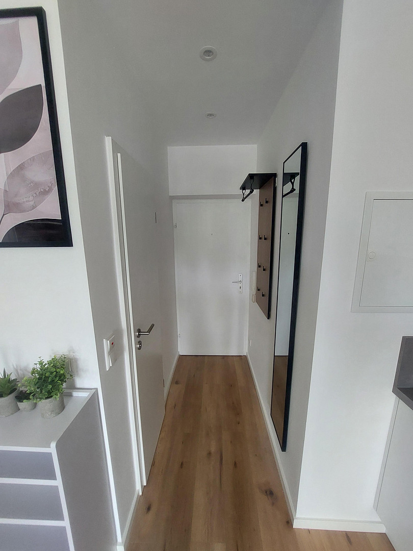 Kernsanierte, neu möblierte 1-Zimmer-Wohnung Nähe Wettersteinplatz, München – Schorerstraße 1, 81547 München Untergiesing-Harlaching(Giesing) – Vorschaubild 3