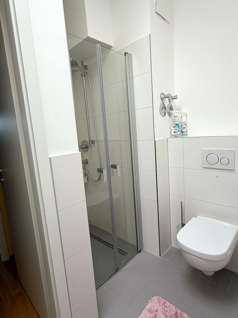 Penthouse-Feeling mit Aufzug & Dachterrasse: ruhig wohnen, privat genießen, attraktiv vermieten – Fehrbelliner Str. 24, 13585 Berlin(Spandau) – Vorschaubild 5
