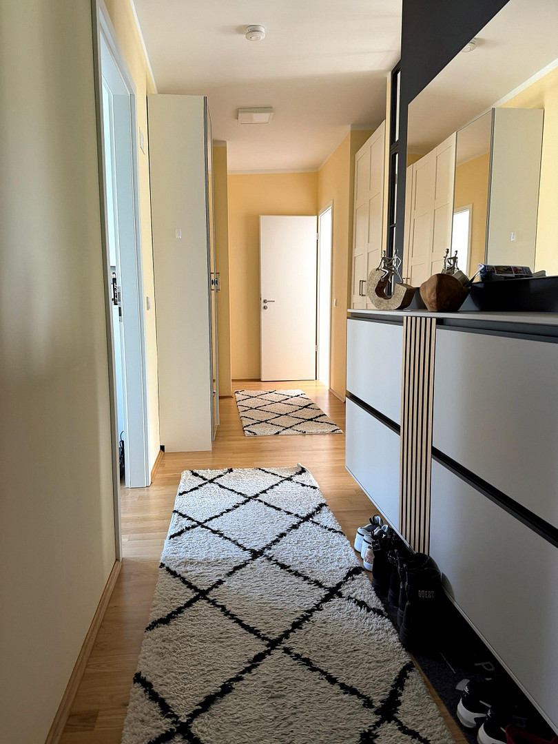 Penthouse-Feeling mit Aufzug & Dachterrasse: ruhig wohnen, privat genießen, attraktiv vermieten – Fehrbelliner Str. 24, 13585 Berlin(Spandau) – Vorschaubild 2