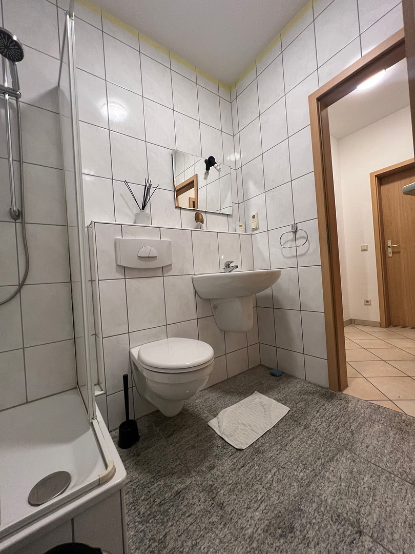 GEPFLEGTES MEHRFAMILIENHAUS | 5 WOHNEINHEITEN | VOLL VERMIETET | BONN-BAD GODESBERG | PROVISIONSFREI – Truchseßstraße 83, 53175 Bonn(Godesberg-Nord) – Vorschaubild 2