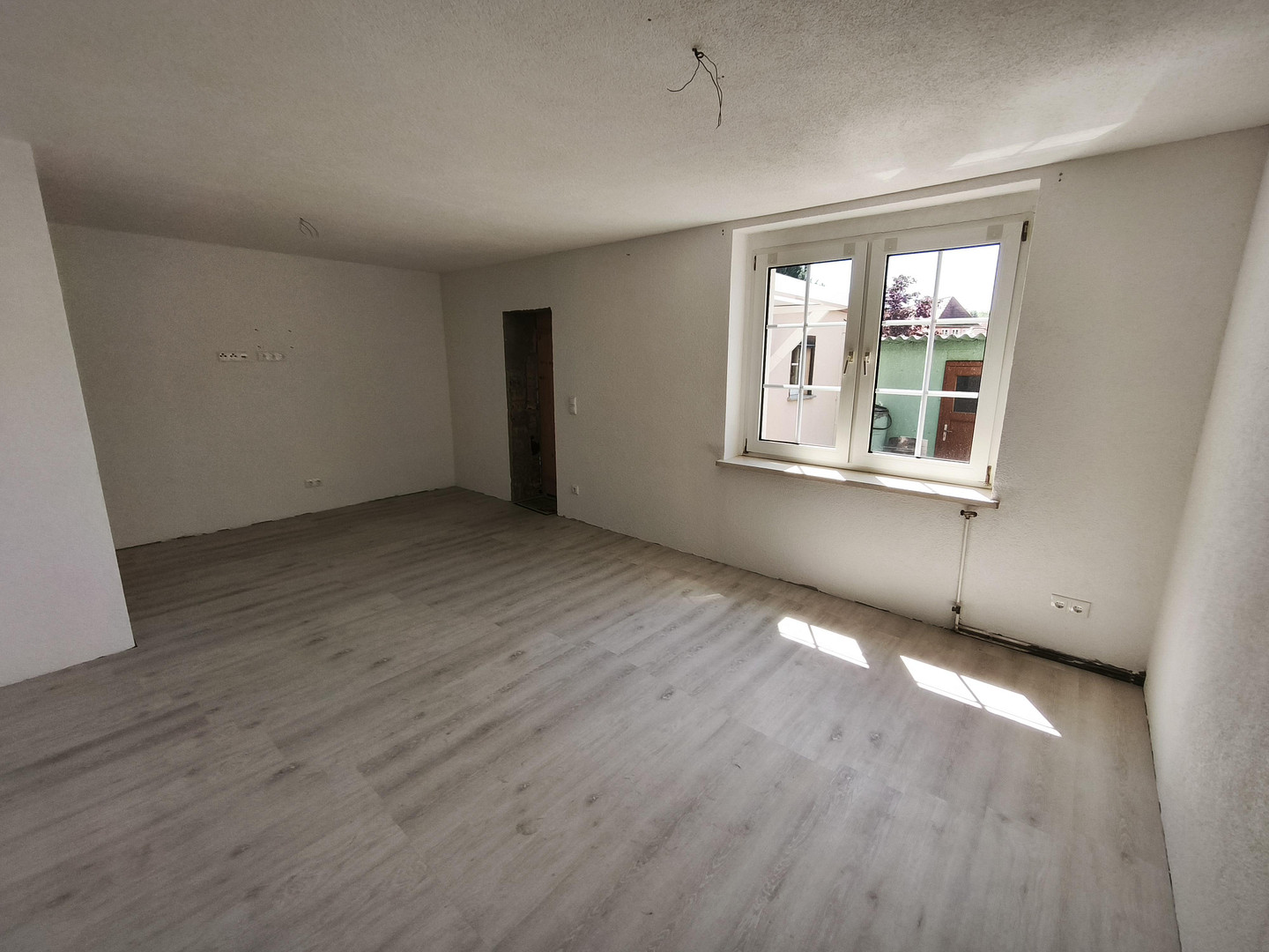 Schönes Reihenhaus in historischer Werkssiedlung Zschornewitz mit Fertigstellungsbedarf – Ringweg 26, 6772 Zschornewitz – Vorschaubild 6