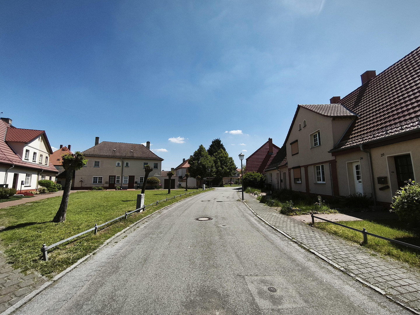 Schönes Reihenhaus in historischer Werkssiedlung Zschornewitz mit Fertigstellungsbedarf – Ringweg 26, 6772 Zschornewitz – Vorschaubild 23
