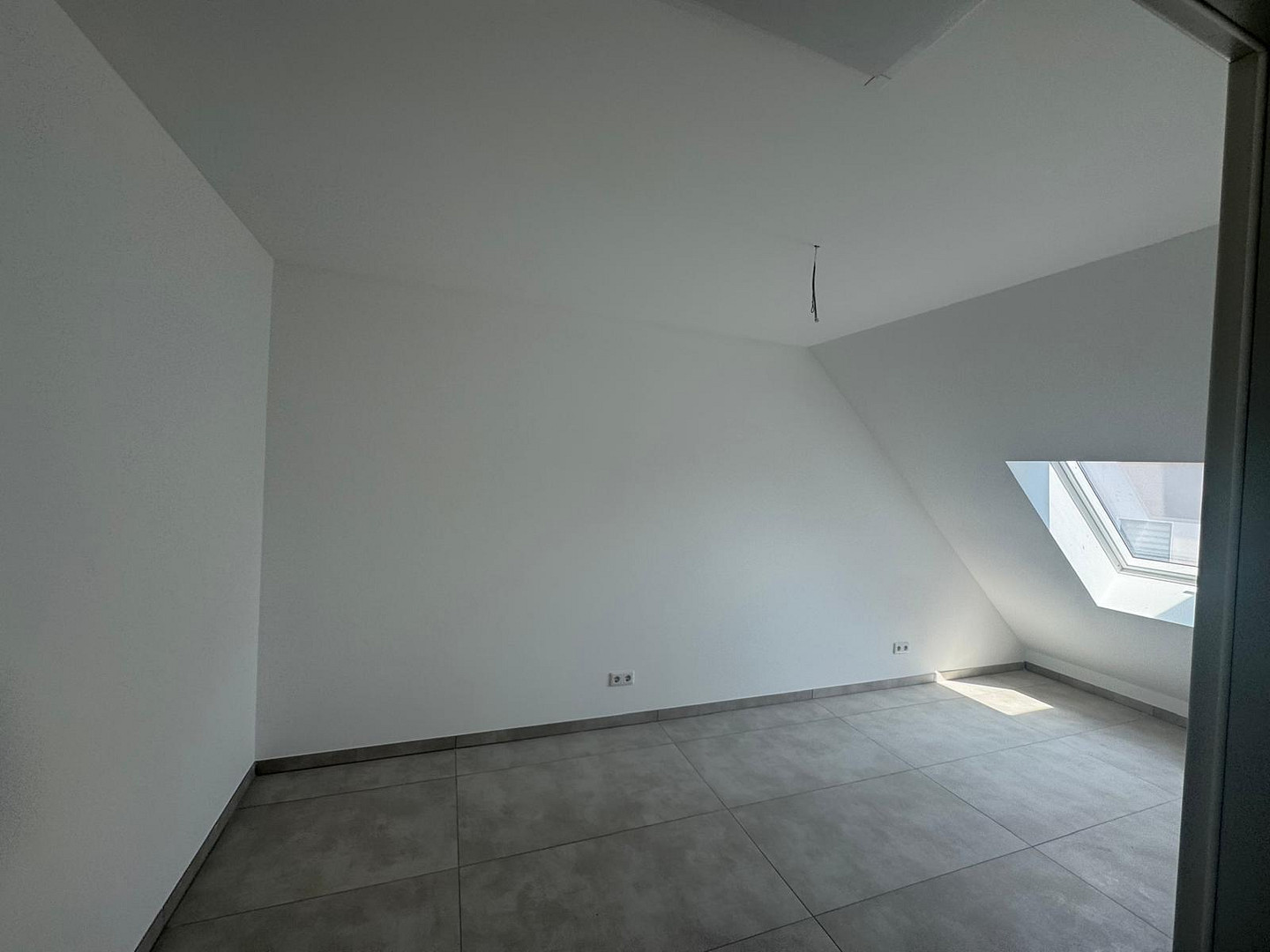 Neubau, 3-Zimmer Dachgeschoss Wohnung mit großer Terrasse – Berliner Str. 911, 51069 Köln(Dünnwald) – Vorschaubild 4