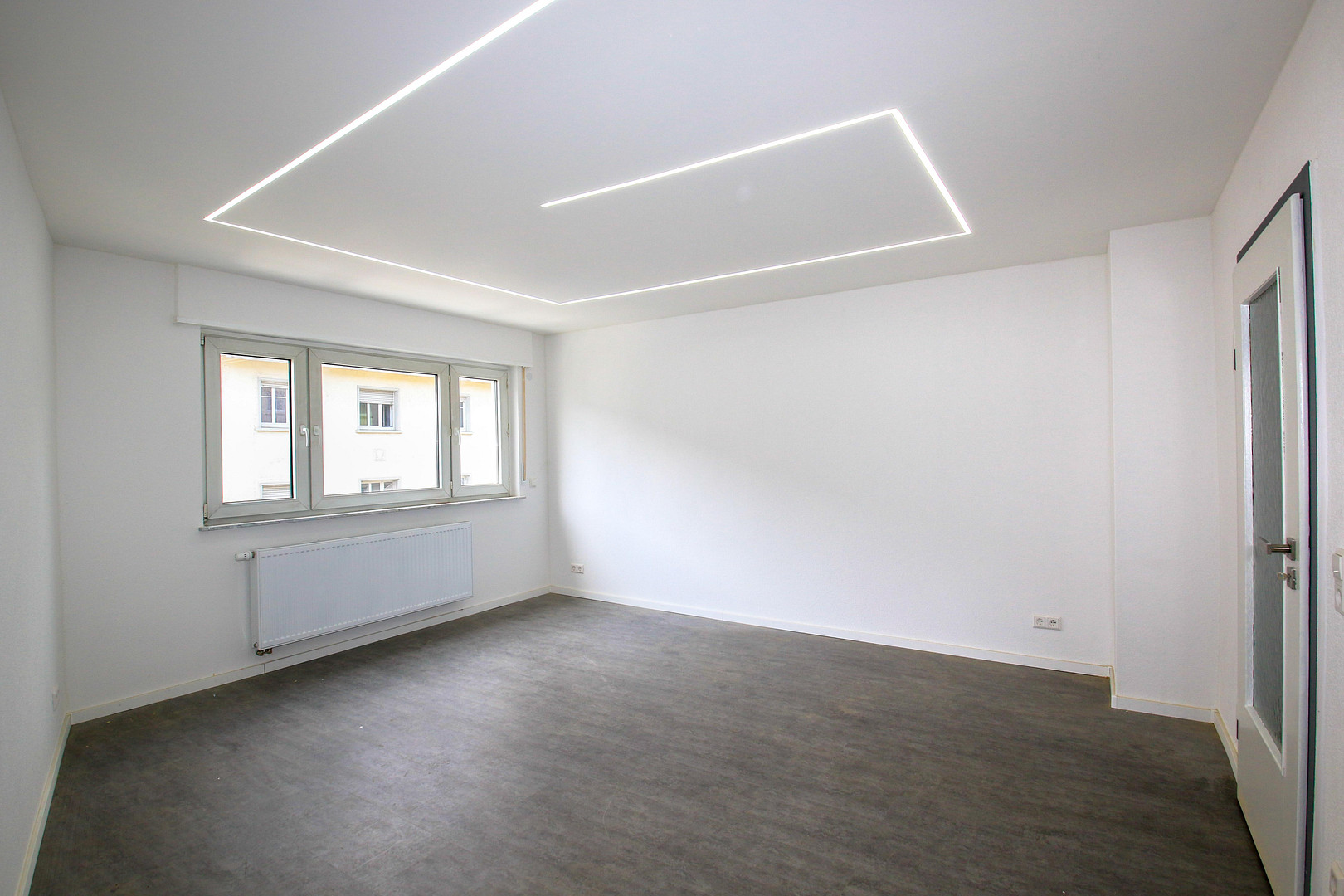 Urbaner Wohntraum mit Tiefgarage: 2-Zimmer kernsaniert – ideal für Paare, Single oder Investment