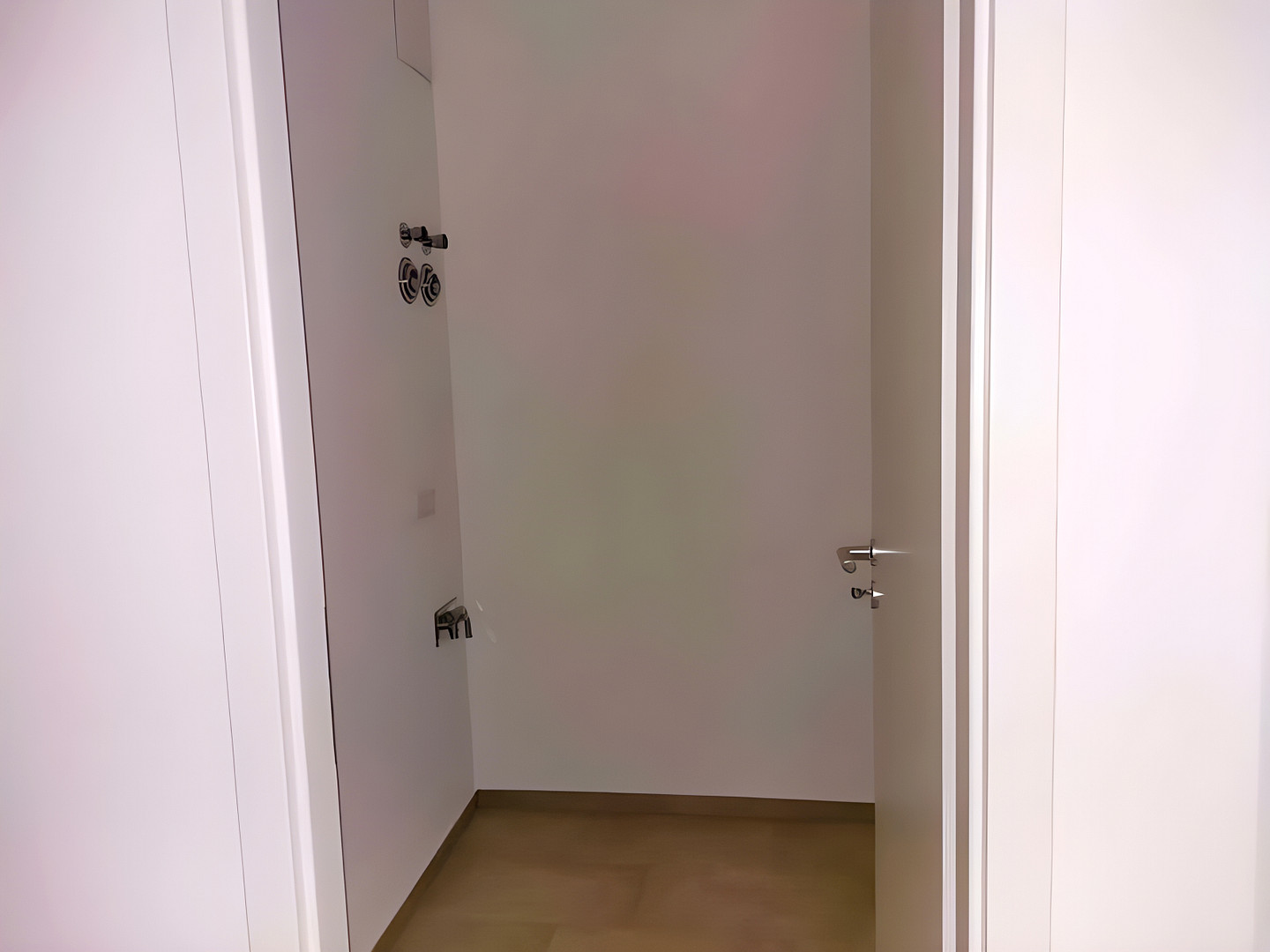 Direkt einziehen! Moderne 2 Zimmer + Süd-West-Balkon, Einbauküche, Wannenbad + Abstellraum, Aufzug – Luruper Hauptstraße 77a, 22547 Hamburg(Lurup) – Vorschaubild 4