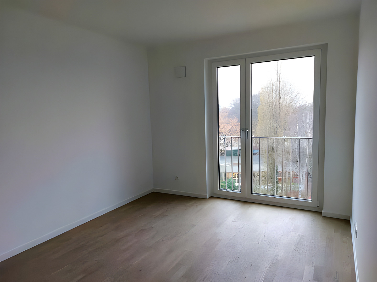 Direkt einziehen! Moderne 2 Zimmer + Süd-West-Balkon, Einbauküche, Wannenbad + Abstellraum, Aufzug – Luruper Hauptstraße 77a, 22547 Hamburg(Lurup) – Vorschaubild 6