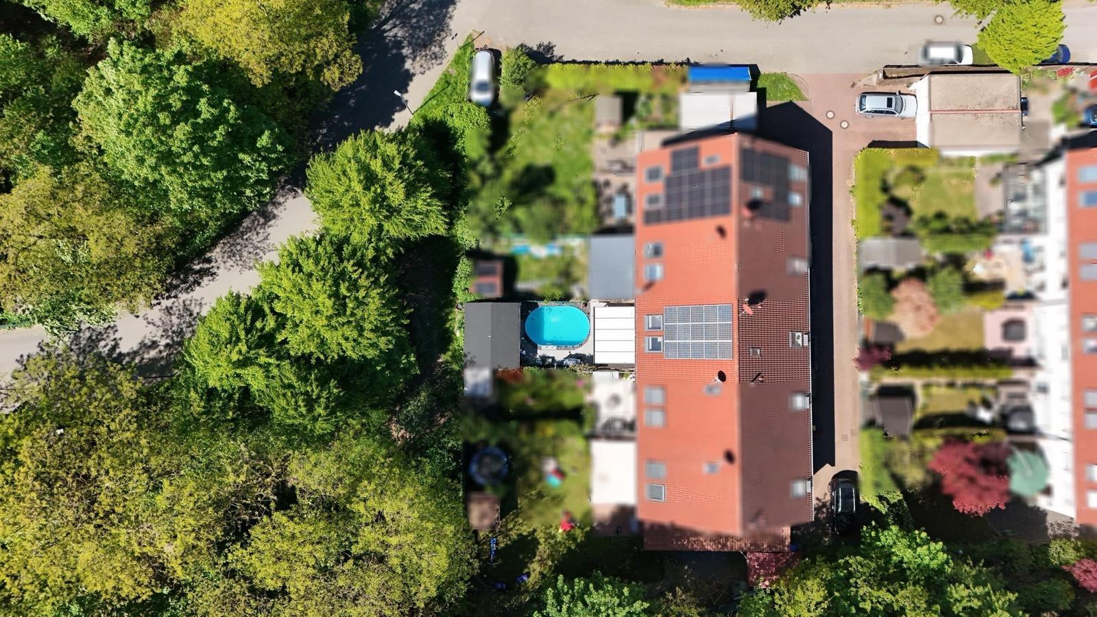Hier endet der Arbeitsalltag im Pool - RMH mit Bar,Kino & PV-Anlage – Gelsenkirchen – Vorschaubild 2